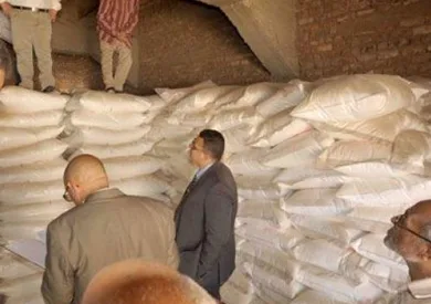 ضبط 30 شيكارة من الأسمدة المدعمة و400 كرتونة شمع غير محددة المصدر خلال حملة شاملة في البحيرة ضبط 30 شيكارة من الأسمدة المدعمة و400 كرتونة شمع غير محددة المصدر خلال حملة شاملة في البحيرة