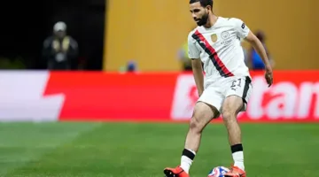 آيت نوري: متحمس للعمل مع جوارديولا.. وأستطيع أن أحقق تقدمًا كبيرًا تحت قيادته