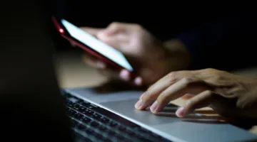 أبل تؤجل التحديث الكبير لسيري.. ما سبب صعوبة توقع تقدم الذكاء الاصطناعي؟