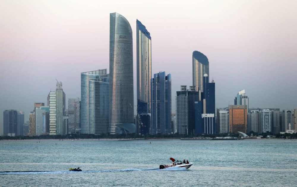 أبوظبي تدشن 600 مشروع باستثمار 200 مليار درهم لإعادة تصور مستقبل البنية التحتية أبوظبي تدشن 600 مشروع باستثمار 200 مليار درهم لإعادة تصور مستقبل البنية التحتية