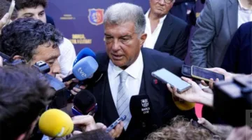 أتلتيك بلباو يتوجه إلى رابطة الدوري الإسباني بسبب مفاوضات برشلونة مع نيكو ويليامز.