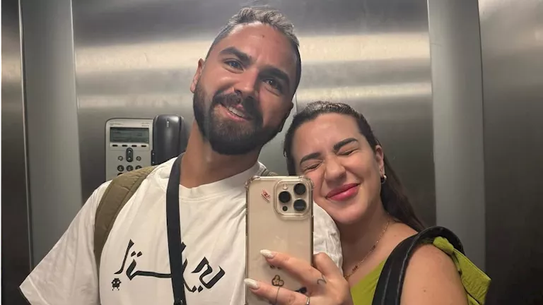 أحدث إطلالة لأسما شريف منير وزوجها وتعليقات الجمهور (صورة)