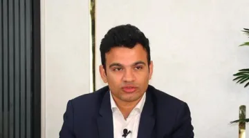 أحمد الباز: جماعة الإخوان تمر بأزمة سياسية.. ويجب علينا الالتفاف حول القيادة الحالية.