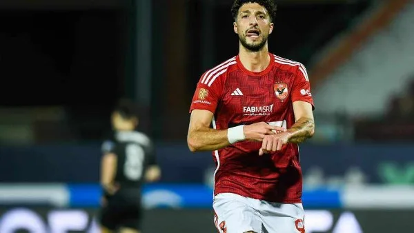 أحمد حسن يقدم أخباراً إيجابية لجماهير الأهلي قبل مواجهة ميامي أحمد حسن يقدم أخباراً إيجابية لجماهير الأهلي قبل مواجهة ميامي