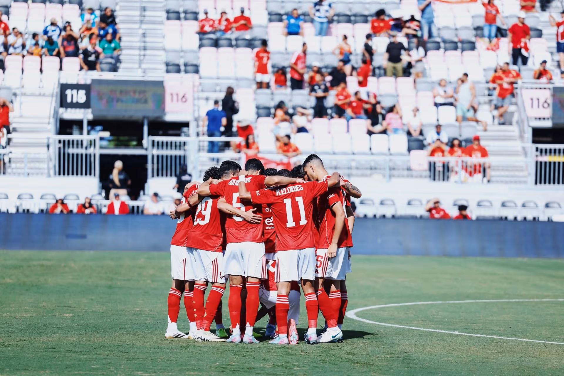 أحمد شوبير يكشف تفاصيل مثيرة عن محادثات الزمالك مع ثلاثة لاعبين من الأهلي أحمد شوبير يكشف تفاصيل مثيرة عن محادثات الزمالك مع ثلاثة لاعبين من الأهلي