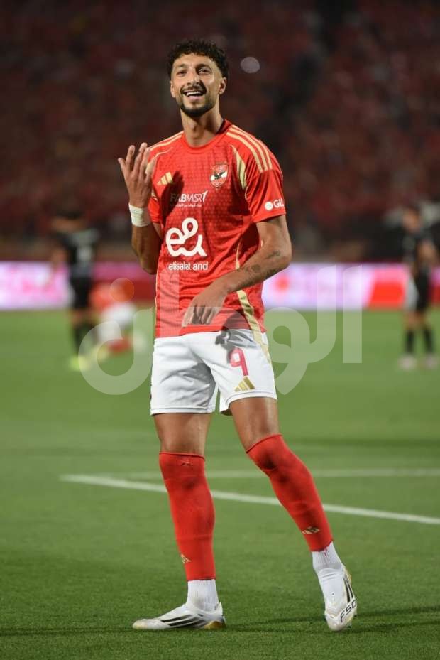 أخبار الأهلي | ميسي يضع نجم الأحمر في موقف حرج.. وشرط صعب لتخليص وسام أبو علي أخبار الأهلي | ميسي يضع نجم الأحمر في موقف حرج.. وشرط صعب لتخليص وسام أبو علي