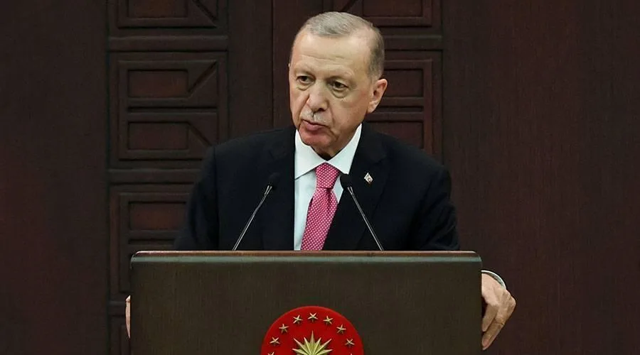أردوغان: من حق إيران الدفاع عن نفسها ونتنياهو أكبر من هتلر في تجاوزاته أردوغان: من حق إيران الدفاع عن نفسها ونتنياهو أكبر من هتلر في تجاوزاته