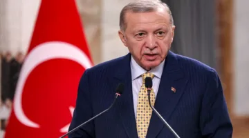 أردوغان يطالب بتضامن الجميع مع السعودية في جهودها لإنشاء دولة فلسطينية.