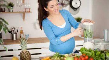 أستاذ طب النساء يسلط الضوء على أبرز الأطعمة المفيدة للنساء الحوامل