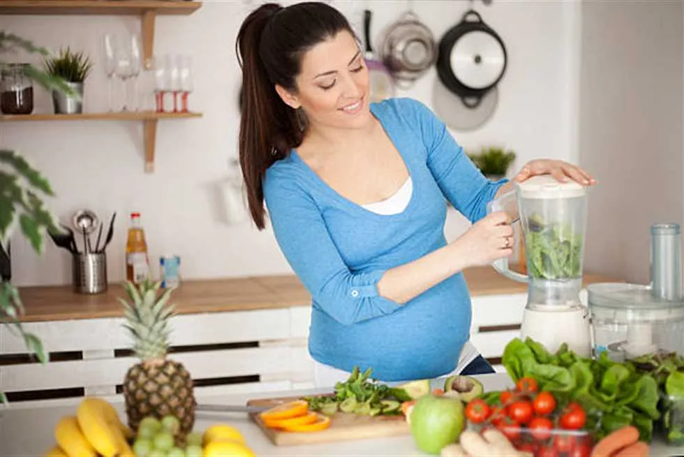 أستاذ طب النساء يسلط الضوء على أبرز الأطعمة المفيدة للنساء الحوامل أستاذ طب النساء يسلط الضوء على أبرز الأطعمة المفيدة للنساء الحوامل