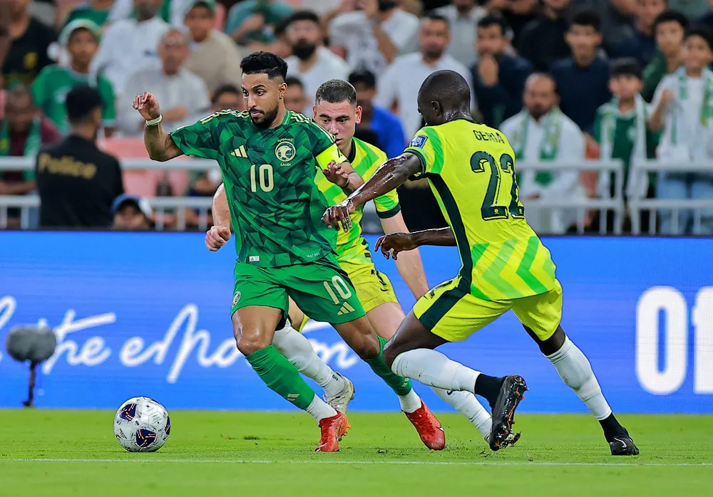 أستراليا تتأهل إلى مونديال كأس العالم بفوزها على السعودية بهدفين.