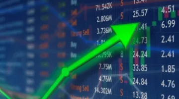 أسعار الأسهم الأكثر صعودًا وهبوطًا في تداولات يوم الأحد