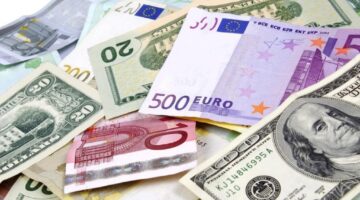 أسعار العملات في البنوك اليوم: الدينار الكويتي بـ 164.15 جنيهًا