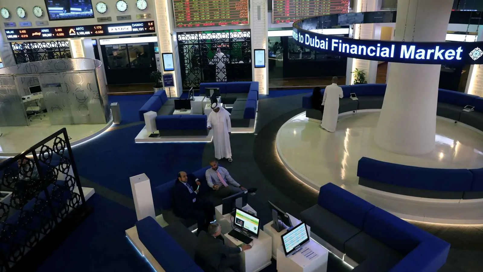 أسواق الخليج تحقق مزيداً من المكاسب لليوم الثالث على التوالي بعد إعلان انتهاء الحرب أسواق الخليج تحقق مزيداً من المكاسب لليوم الثالث على التوالي بعد إعلان انتهاء الحرب