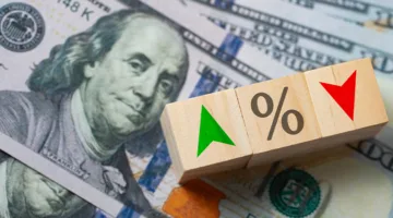 أليسون شراجر تكتب: توهمات تخفيض الفائدة.. لماذا يثق الأمريكيون في وهم اقتصادي؟