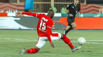 أليو ديانج يوضح رأيه بشأن بقائه مع الأهلي