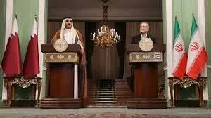 أمير قطر والرئيس الإيراني يتبادلان الآراء هاتفياً حول القضايا الإقليمية.