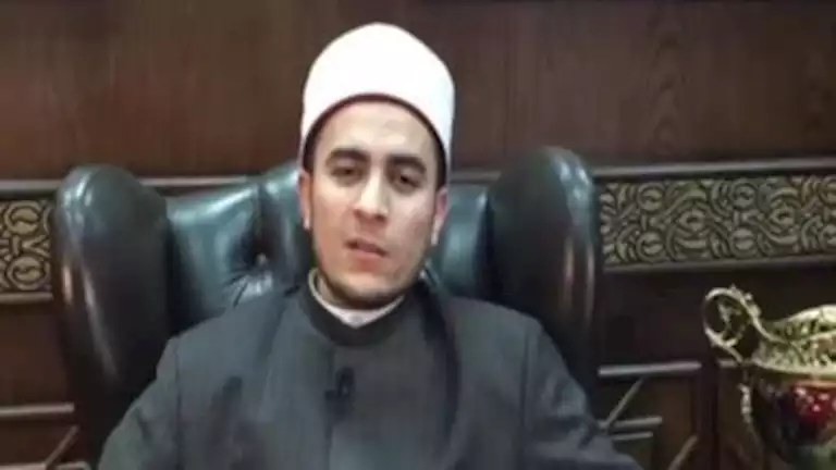 أمين الفتوى يوضح حكم توزيع اللحم أو المال بدلاً من الأضحية أمين الفتوى يوضح حكم توزيع اللحم أو المال بدلاً من الأضحية