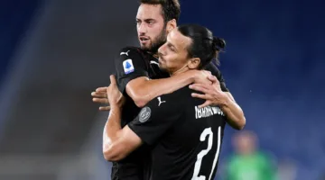 أندية الدوري السعودي تتابع تشالهانوجلو وفريق جالطا سراي في الصورة