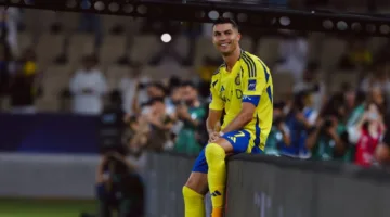 أول رد من كريستيانو رونالدو بعد تمديد عقده مع النصر