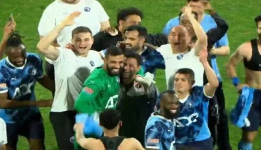 أول رد من مدرب بيراميدز بعد الفوز بلقب دوري أبطال أفريقيا أول رد من مدرب بيراميدز بعد الفوز بلقب دوري أبطال أفريقيا