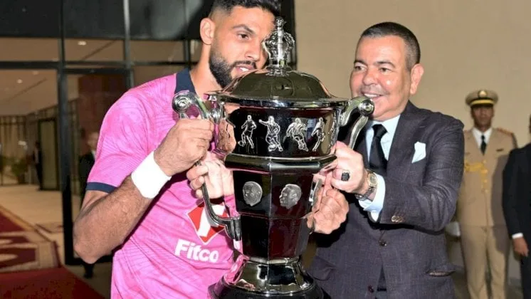 أولمبيك آسفي يتوج بلقب كأس العرش المغربي لأول مرة في تاريخه أولمبيك آسفي يتوج بلقب كأس العرش المغربي لأول مرة في تاريخه