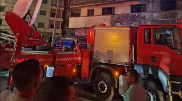 إخماد حريق في مطعم معروف بالهرم