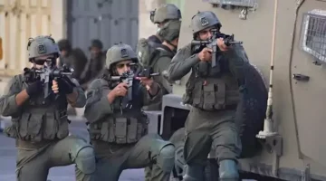 إذاعة الاحتلال: إيران أطلقت حوالي 400 صاروخ باليستي تجاه إسرائيل