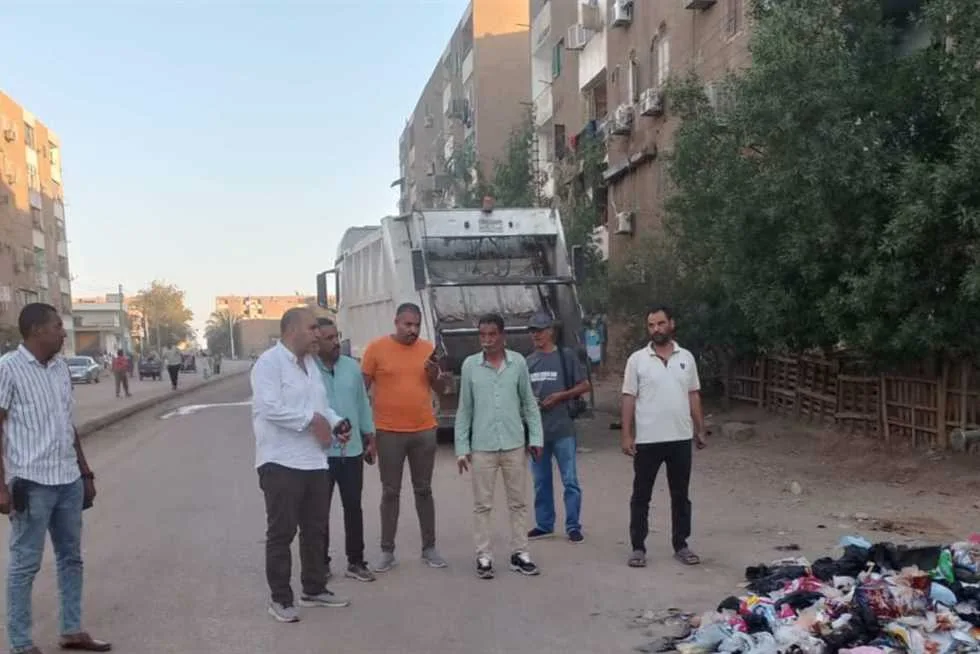 إزالة 250 طن من النفايات وزيادة جهود النظافة العامة في أسوان إزالة 250 طن من النفايات وزيادة جهود النظافة العامة في أسوان