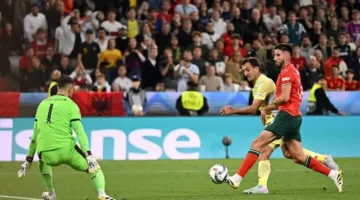 إسبانيا تتفوق على البرتغال 2-1 في الشوط الأول من نهائي دوري الأمم الأوروبية