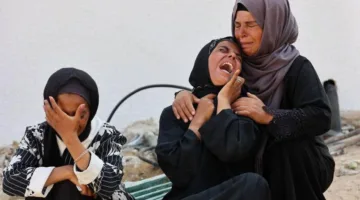 إسرائيل ت eviction مناطق جديدة وتواصل استهداف الجياع في غزة