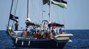 إسرائيل تعزل ناشطين كانا على متن «مادلين» في زنزانة انفرادية