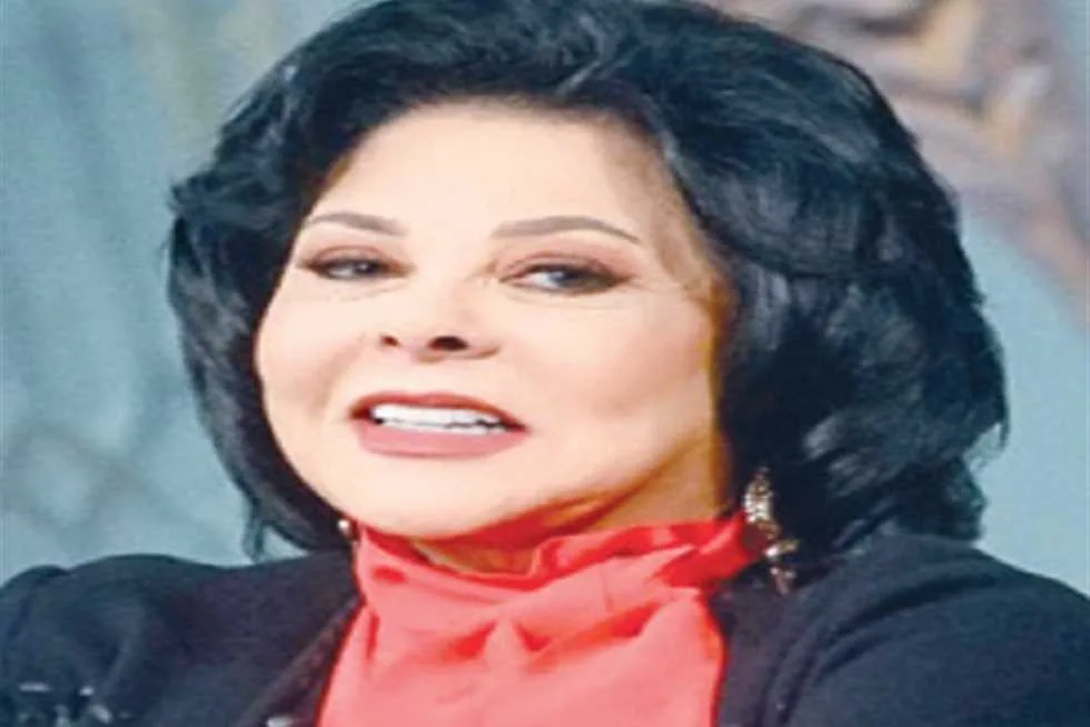 إسعاد يونس: آمل أن أتحاور مع الرئيس السيسي.. وانتصار السيسي أدهشتني بمدى بساطتها (فيديو) إسعاد يونس: آمل أن أتحاور مع الرئيس السيسي.. وانتصار السيسي أدهشتني بمدى بساطتها (فيديو)