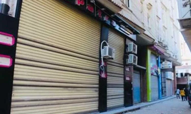 إصدار 160 مخالفة للمحال التي لا تلتزم بقرار مجلس الوزراء بشأن ترشيد استهلاك الكهرباء إصدار 160 مخالفة للمحال التي لا تلتزم بقرار مجلس الوزراء بشأن ترشيد استهلاك الكهرباء