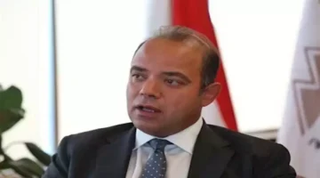 إصدار الضوابط والمعايير المهنية لتسجيل وممارسة نشاط الوساطة في التأمين