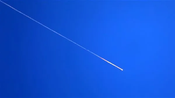 إطلاق صواريخ إيرانية جديدة باتجاه إسرائيل.. الاحتلال يطلب من السكان اللجوء إلى الملاجئ