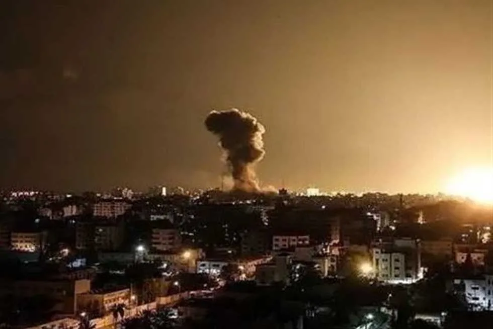 إعلام إيراني: القصف الإسرائيلي استهدف مناطق في محافظات طهران والبرز وأصفهان إعلام إيراني: القصف الإسرائيلي استهدف مناطق في محافظات طهران والبرز وأصفهان