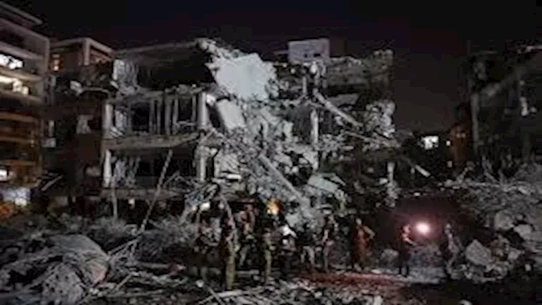 إعلام إيراني: انفجار كبير نتيجة قصف إسرائيلي على مدينة ملارد في طهران إعلام إيراني: انفجار كبير نتيجة قصف إسرائيلي على مدينة ملارد في طهران