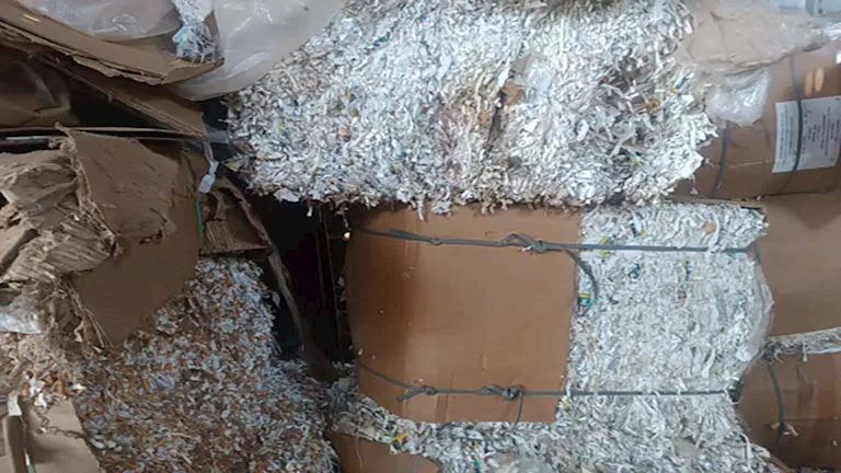 إغلاق مصنع يقوم بإعادة تدوير سجائر معطوبة من علامات تجارية معروفة في كفر الشيخ إغلاق مصنع يقوم بإعادة تدوير سجائر معطوبة من علامات تجارية معروفة في كفر الشيخ