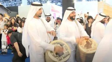 إقبال واسع على “فرق التراث الإماراتي” في معرض الكتاب ببكين
