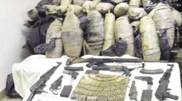 إلقاء القبض على 12 شخصًا متهمًا بحيازة أسلحة نارية وتهريب المخدرات في القاهرة