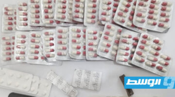 إلقاء القبض على 5 مقيمين بحوزتهم مواد مخدرة
