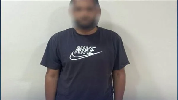 إلقاء القبض على شخص يدعي تلفيق قضية حيازة أسلحة نارية لأحد سكان قريته في المنيا إلقاء القبض على شخص يدعي تلفيق قضية حيازة أسلحة نارية لأحد سكان قريته في المنيا