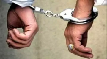 إلقاء القبض على طبيب في قنا بتهمة التسبب في وفاة مسنّة بعد عدم تقديم العلاج لها