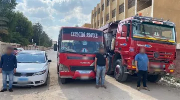 إلقاء القبض على قائدي ثلاث سيارات بسبب القيادة عكس الاتجاه على طريق المنصورة – كفر شكر