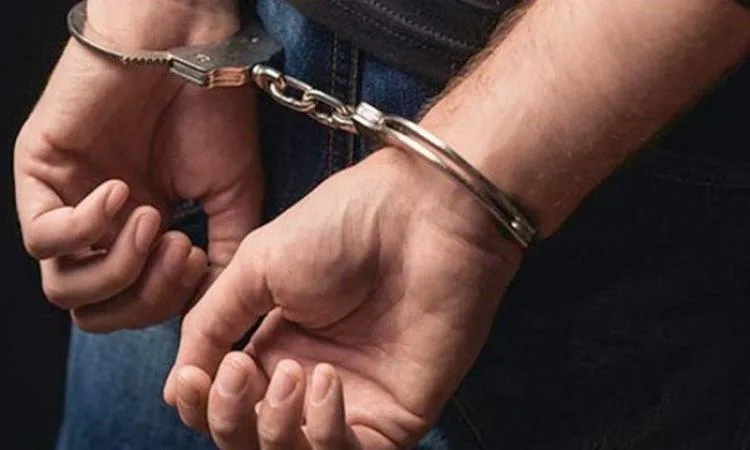 إلقاء القبض على متهم بحوزته أكثر من 35 كجم من مخدر الأستروكس