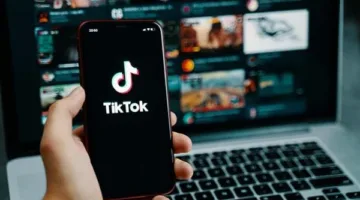 إلقاء القبض على مدونة مشهورة بتصوير فتيات بأسلوب غير لائق والتحريض على الفساد الأخلاقي.