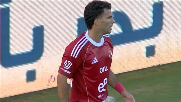 إلقِ نظرة على هدف زيزو الأول مع الأهلي قبل بطولة كأس العالم 2025 إلقِ نظرة على هدف زيزو الأول مع الأهلي قبل بطولة كأس العالم 2025