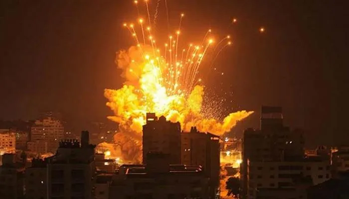 إنذار إسرائيلي بإخلاء 3 موانئ يمنية استعدادًا لشن قصف عليها