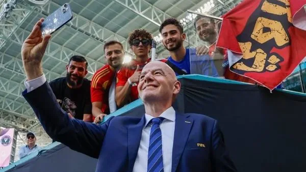إنفانتينو يعبر عن امتنانه للنادي الأهلي وجماهيره بعد مشاركتهم في كأس العالم للأندية إنفانتينو يعبر عن امتنانه للنادي الأهلي وجماهيره بعد مشاركتهم في كأس العالم للأندية